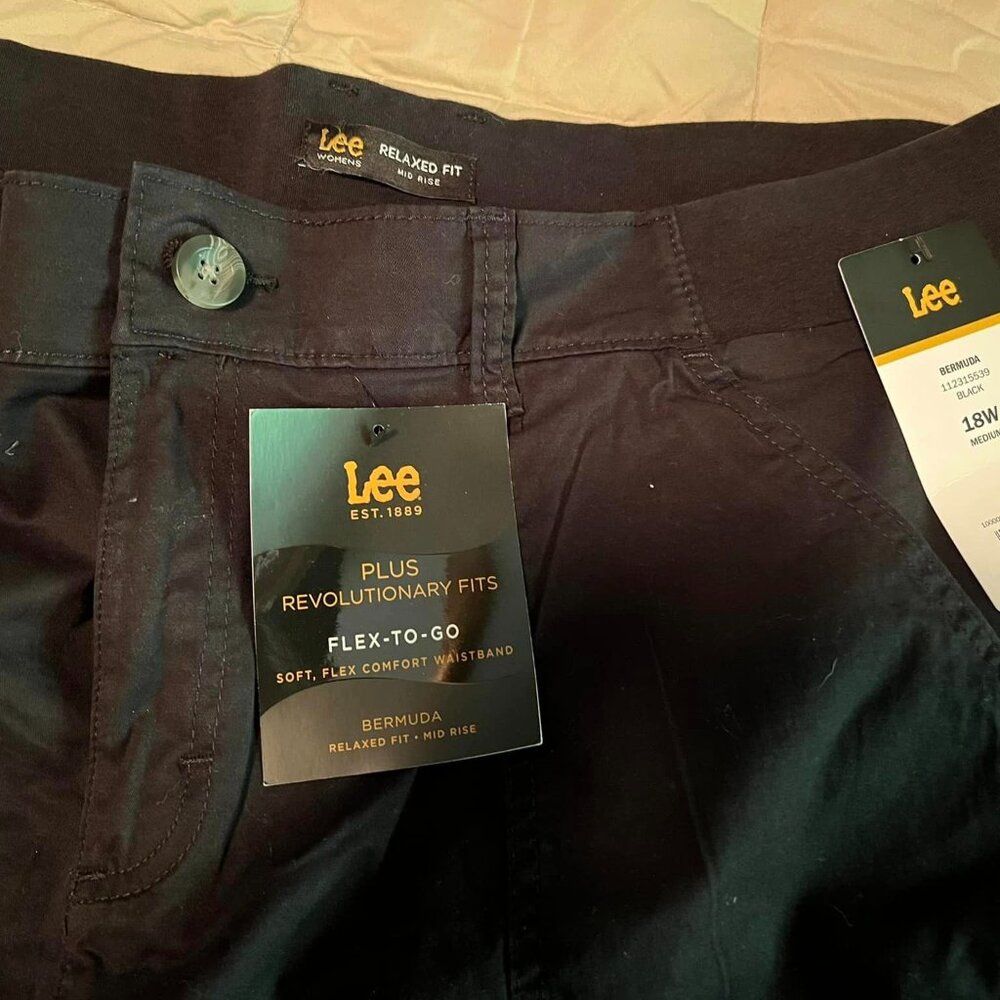 Lee Bermuda Shorts 18W NWT - Picture 3 of 4
